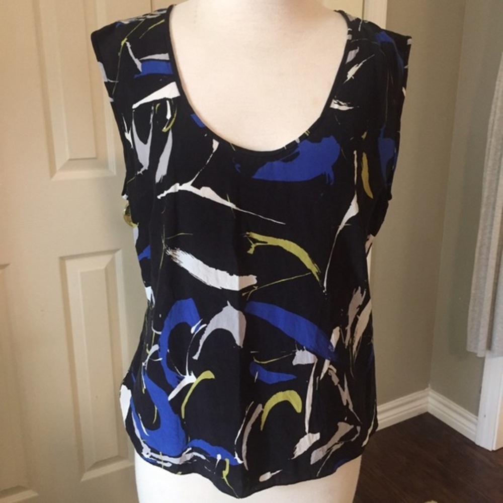 Kenneth Cole top